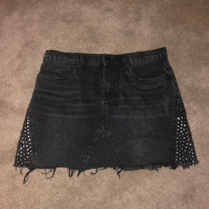 black denim skirt!